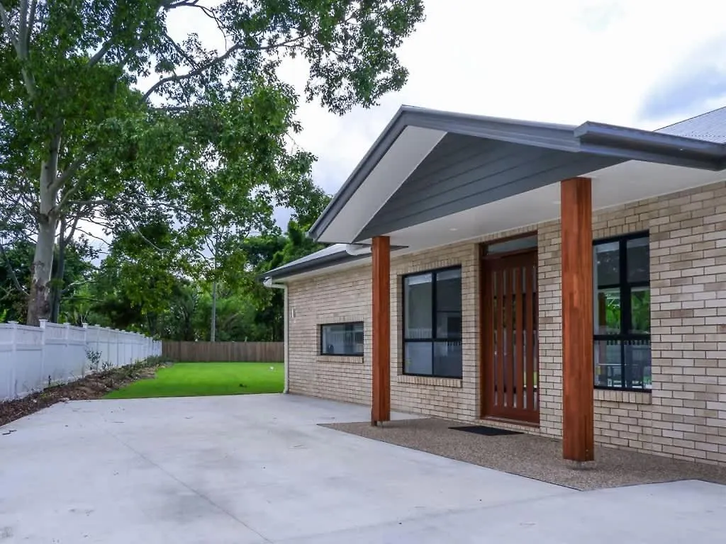 Hinterland Haven With Heated Pool & Lush Surrounds Vila Mooloolah 0*,  Austrália