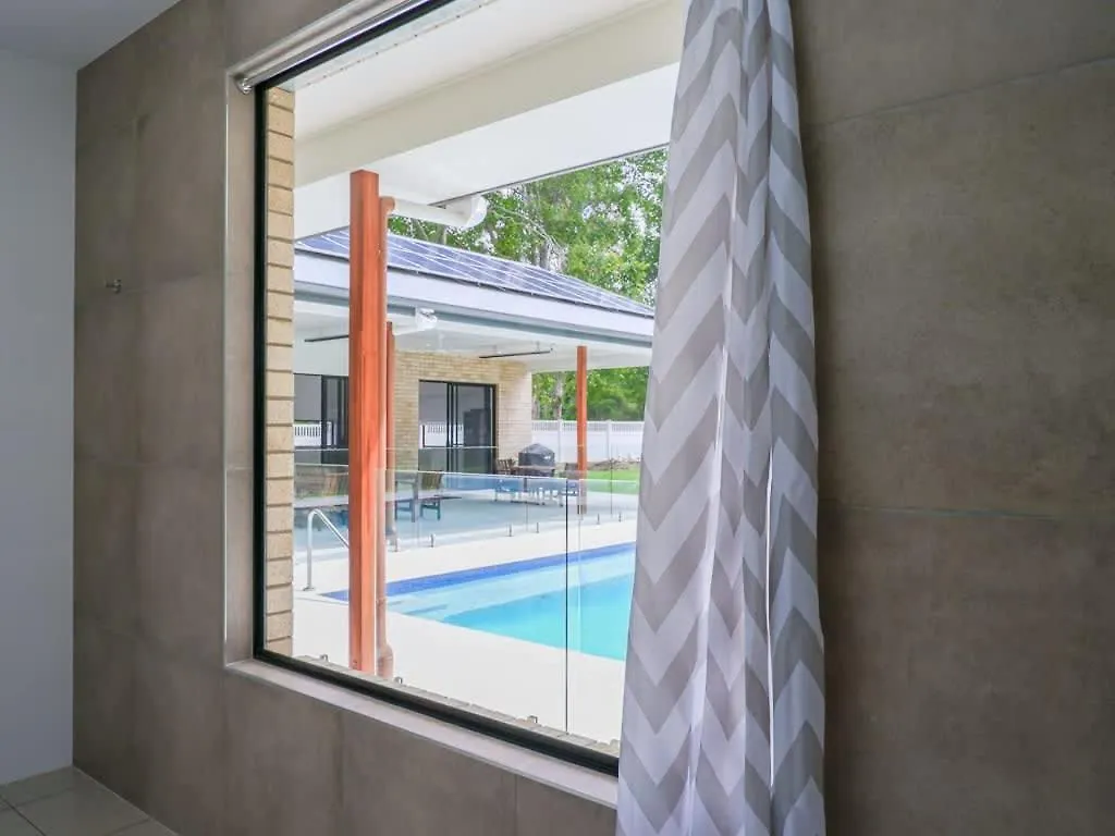 Casa de Férias Hinterland Haven With Heated Pool & Lush Surrounds Vila Mooloolah Austrália